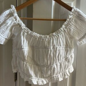 Cute summer top; brand new